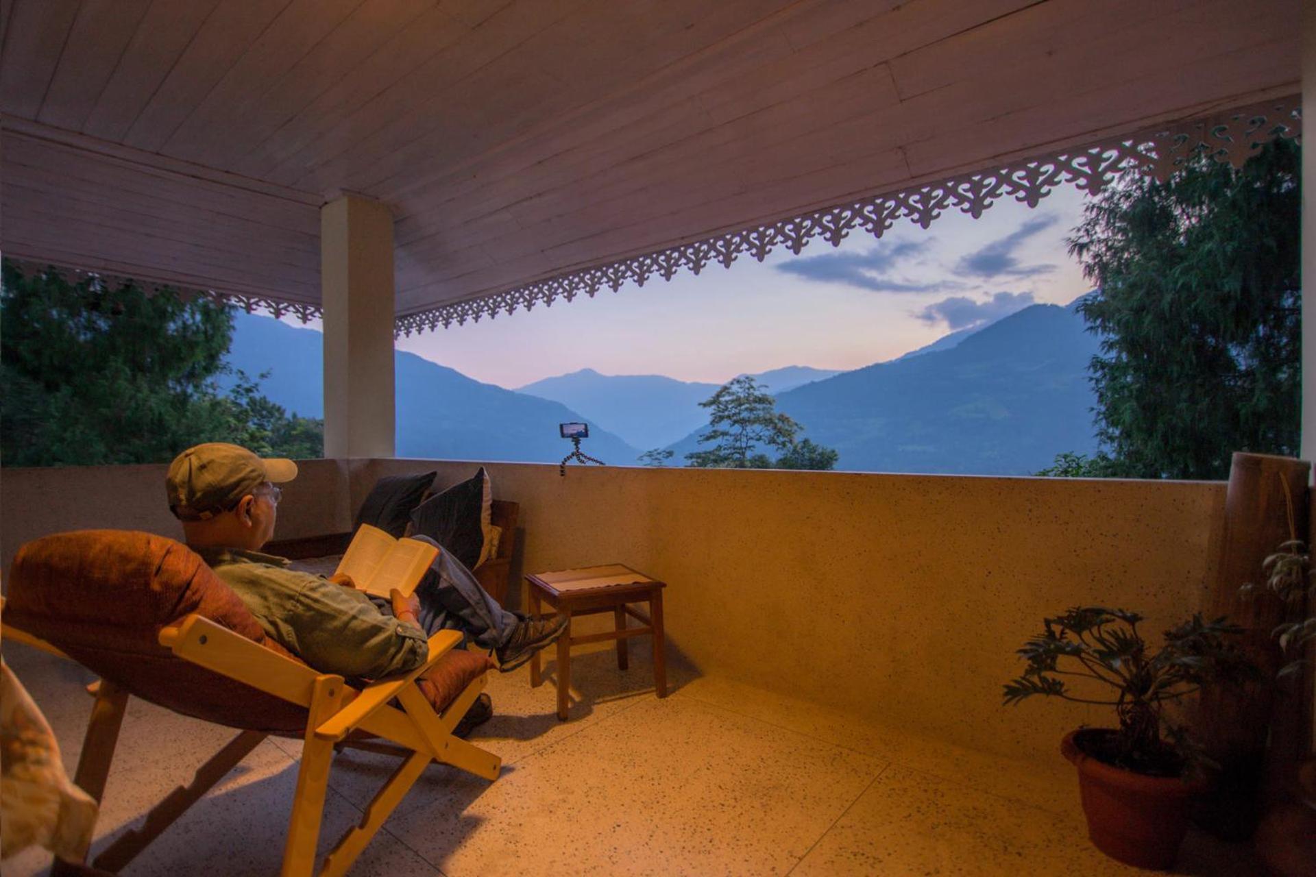 La Ipsing Farm By Stayvista - 3 Bhk Villa With Balcony, Mountain View, Indoor Games, And Pet Friendly Samdong Exterior foto