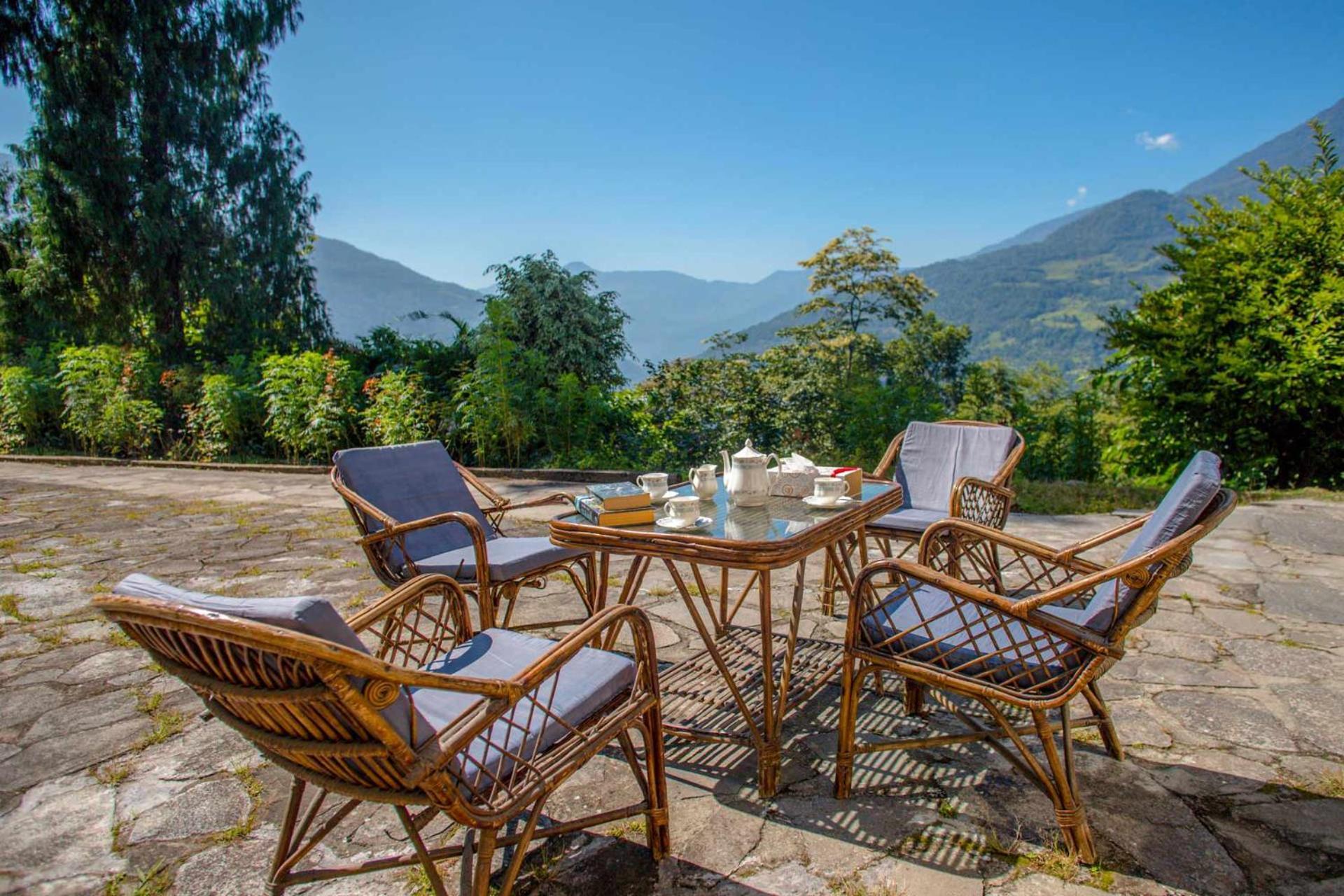 La Ipsing Farm By Stayvista - 3 Bhk Villa With Balcony, Mountain View, Indoor Games, And Pet Friendly Samdong Exterior foto