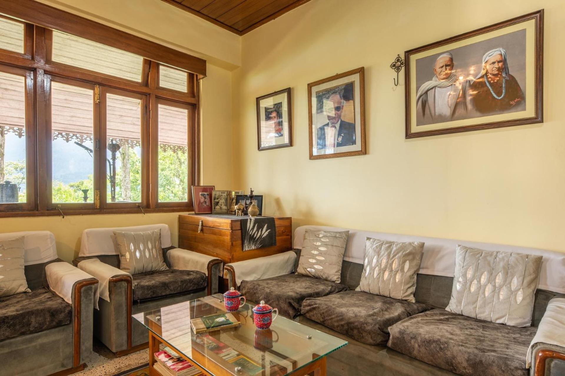 La Ipsing Farm By Stayvista - 3 Bhk Villa With Balcony, Mountain View, Indoor Games, And Pet Friendly Samdong Exterior foto